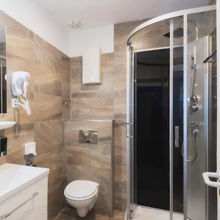 City Apart Hotel Otel 3*