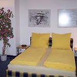 City Apart Hotel 3*