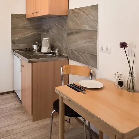 City Apart Hotel 3*