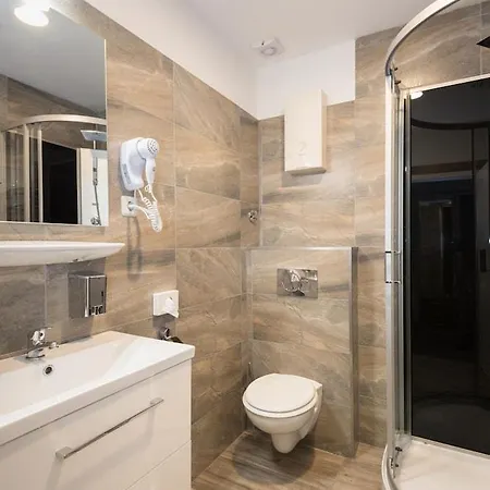 City Apart Hotel 3*